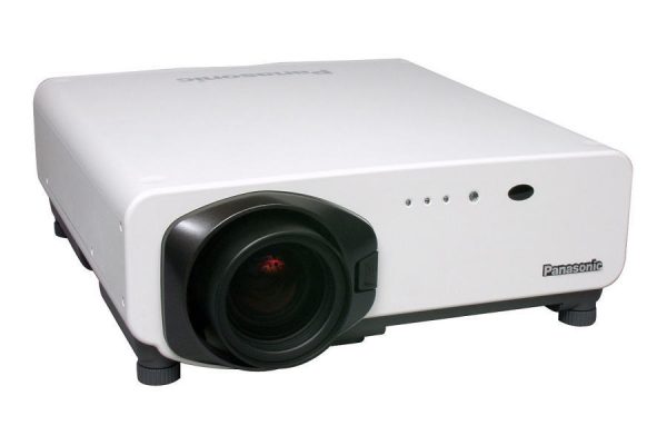 Panasonic PT-D7500 DLP Projector