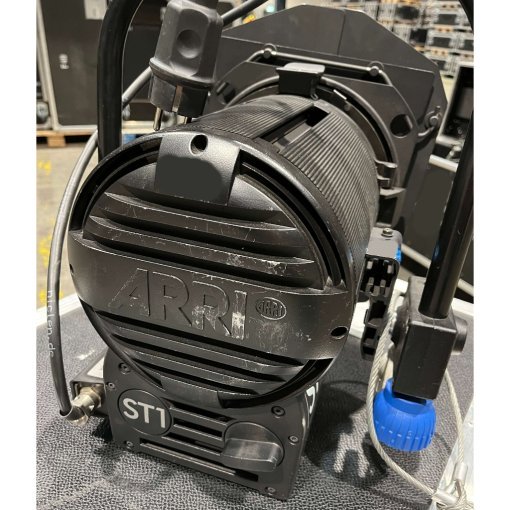 ARRI TrueBlue ST1 Lighting Fixture