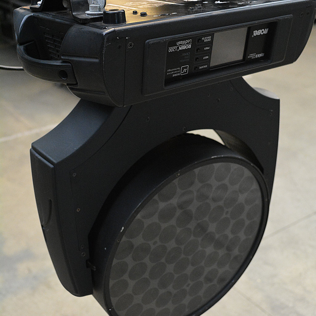 Robe Robin 1200 LED wash