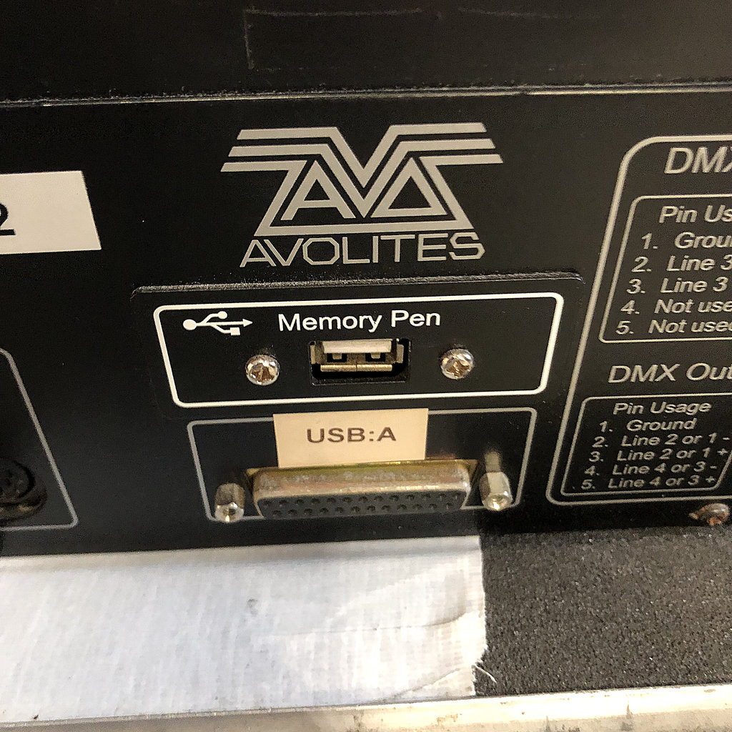 Used Avolites Pearl 2004 Lighting Console