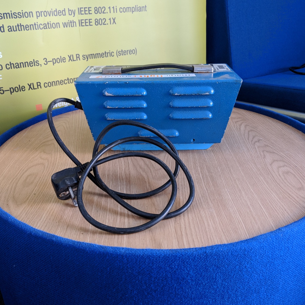 LTM Alimarc 200w Fresnel w/ Flight case