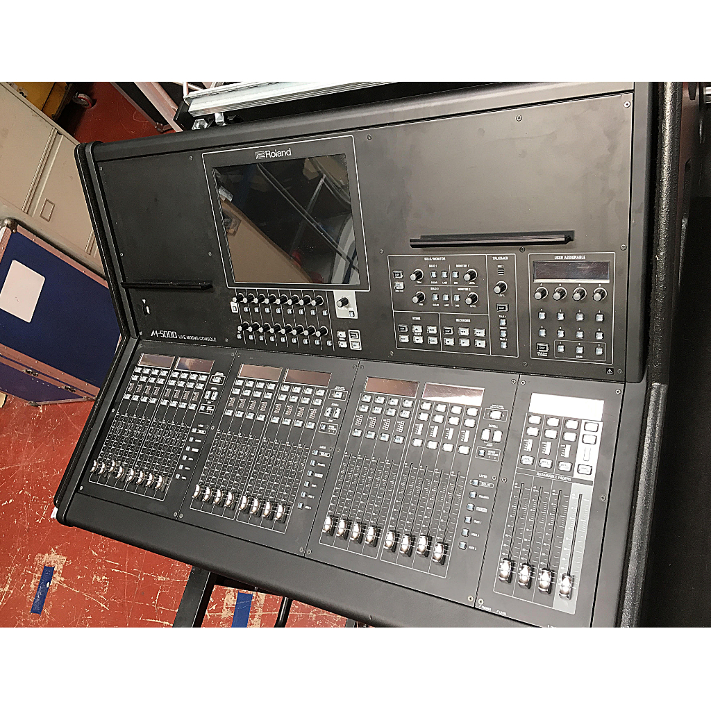 Roland M5000 digital mixing console + REAC's