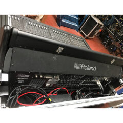 Roland M5000 digital mixing console + REAC's