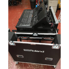 Roland M5000 digital mixing console + REAC's