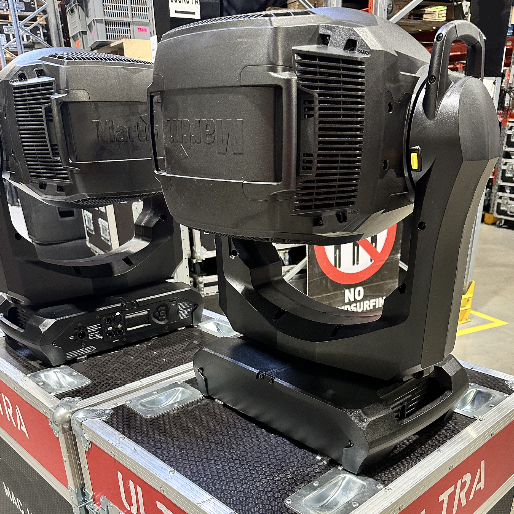 Martin-MAC-Ultra-Performance-2