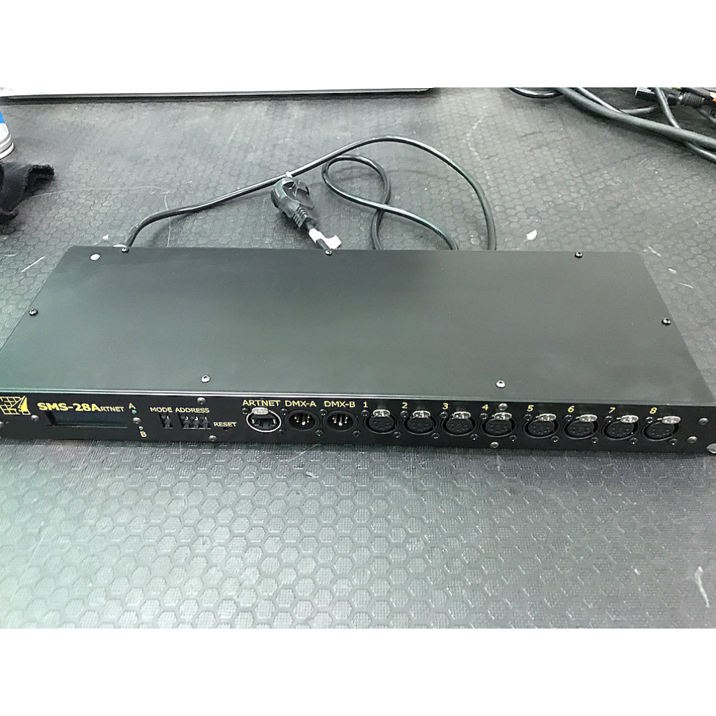 LLT SMS 28 Artnet DMX Splitter / Merger