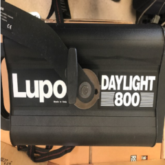 Lupo Daylight 800 HMI Fresnel lighting fixture