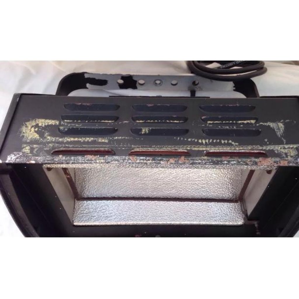Strand Coda 1kW Symmetrical Flood Light (with Colour Frame)
