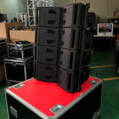 Used Outline MANTAS 28 Line array loudspeaker package