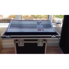 Soundcraft LX7ii 32 analogue mixing console