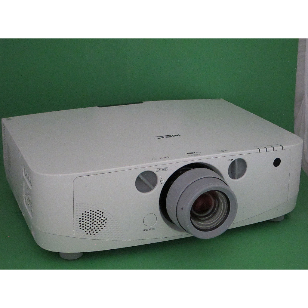 Used NEC PA572W Projectors