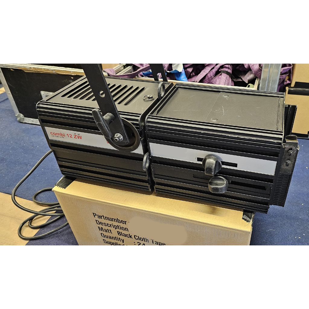 Spotlight Combi Zoom Profile 1000 24-50 Degree Lighting Fixture