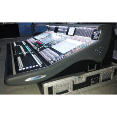 DiGiCo SD7 with DigiCo DiGiRack
