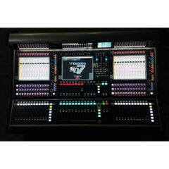 DiGiCo SD7 with DigiCo DiGiRack