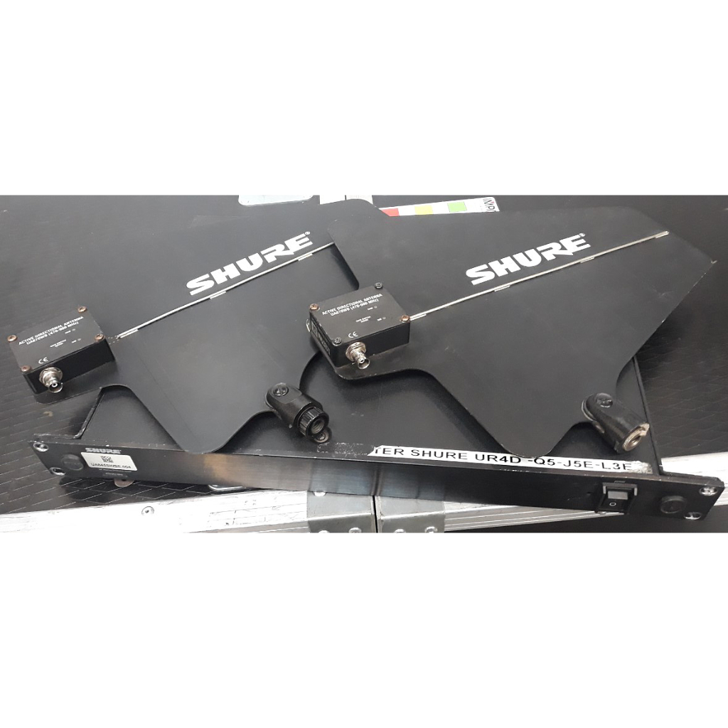 Shure UA845SWBE and UA870WB Package