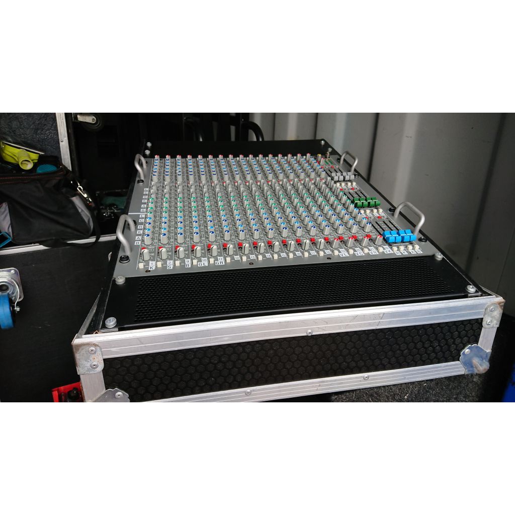 Crest Audio X20RM Mixing Desk