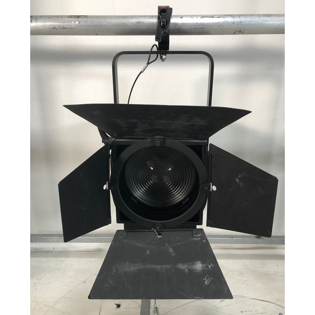 Robert Juliat ZEP 360LF-CW LED Fresnel Lighting Fixture