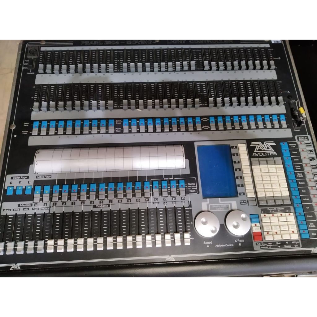 Avolites Pearl 2004 Lighting Desk