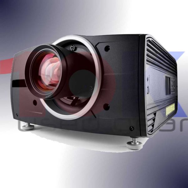 10Kused-Barco-F70-W8
