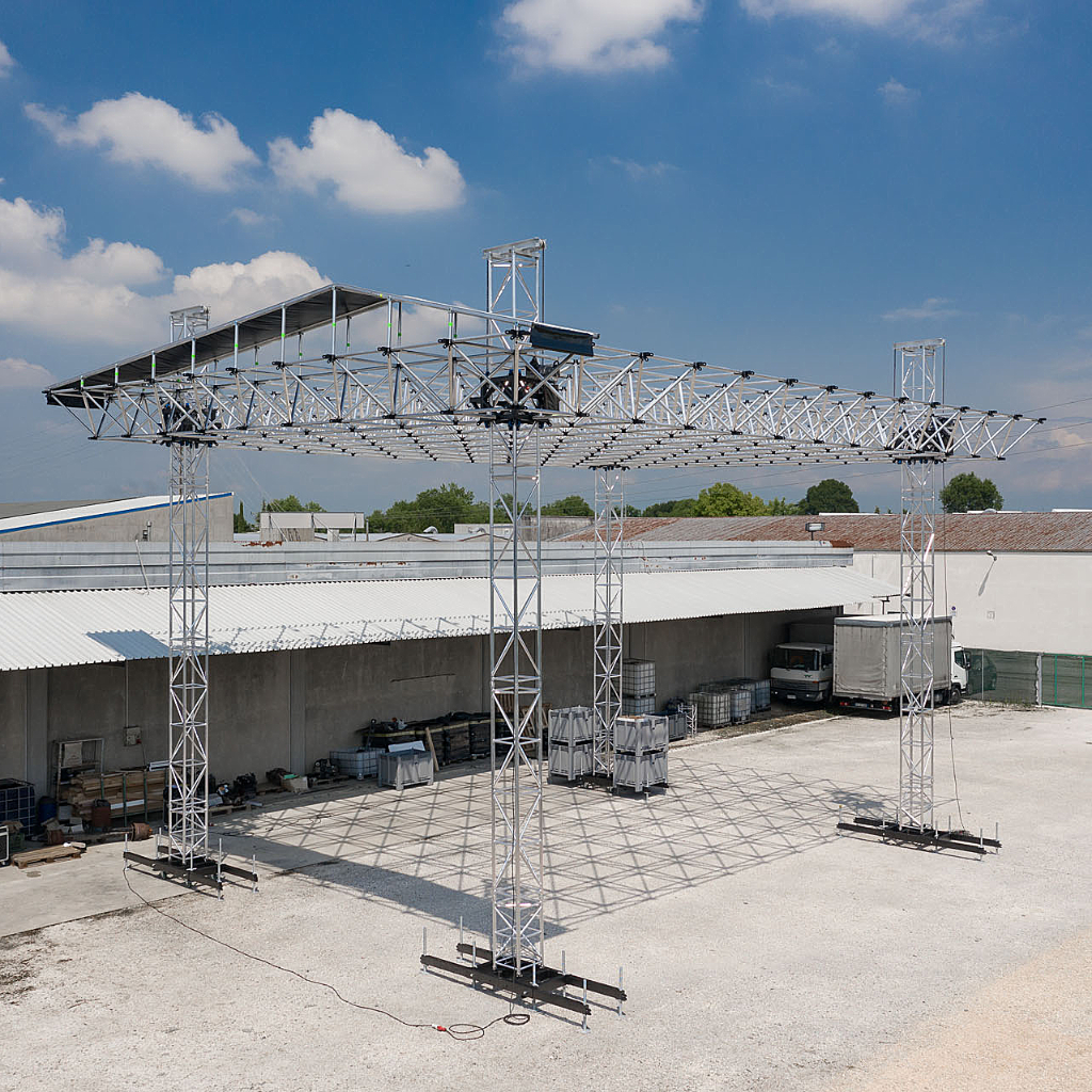 ALUSPACE 14x12 mt aluminium truss system