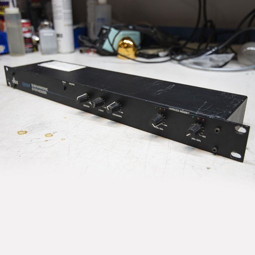 DBX 120XP Subharmonic Synthesiser