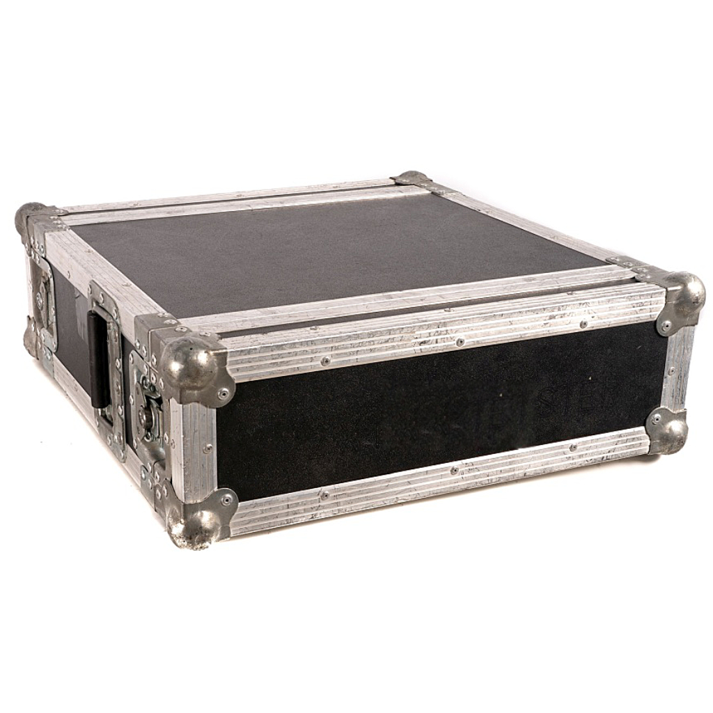 Dynatec XLR 5 P IN+LINK DMX Booster