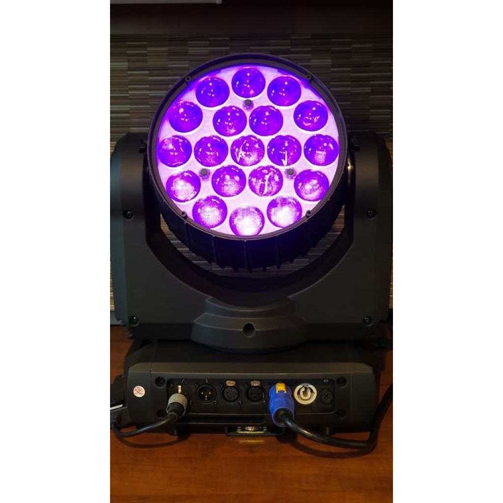 Elation ZW19 RGBW Lighting Fixture