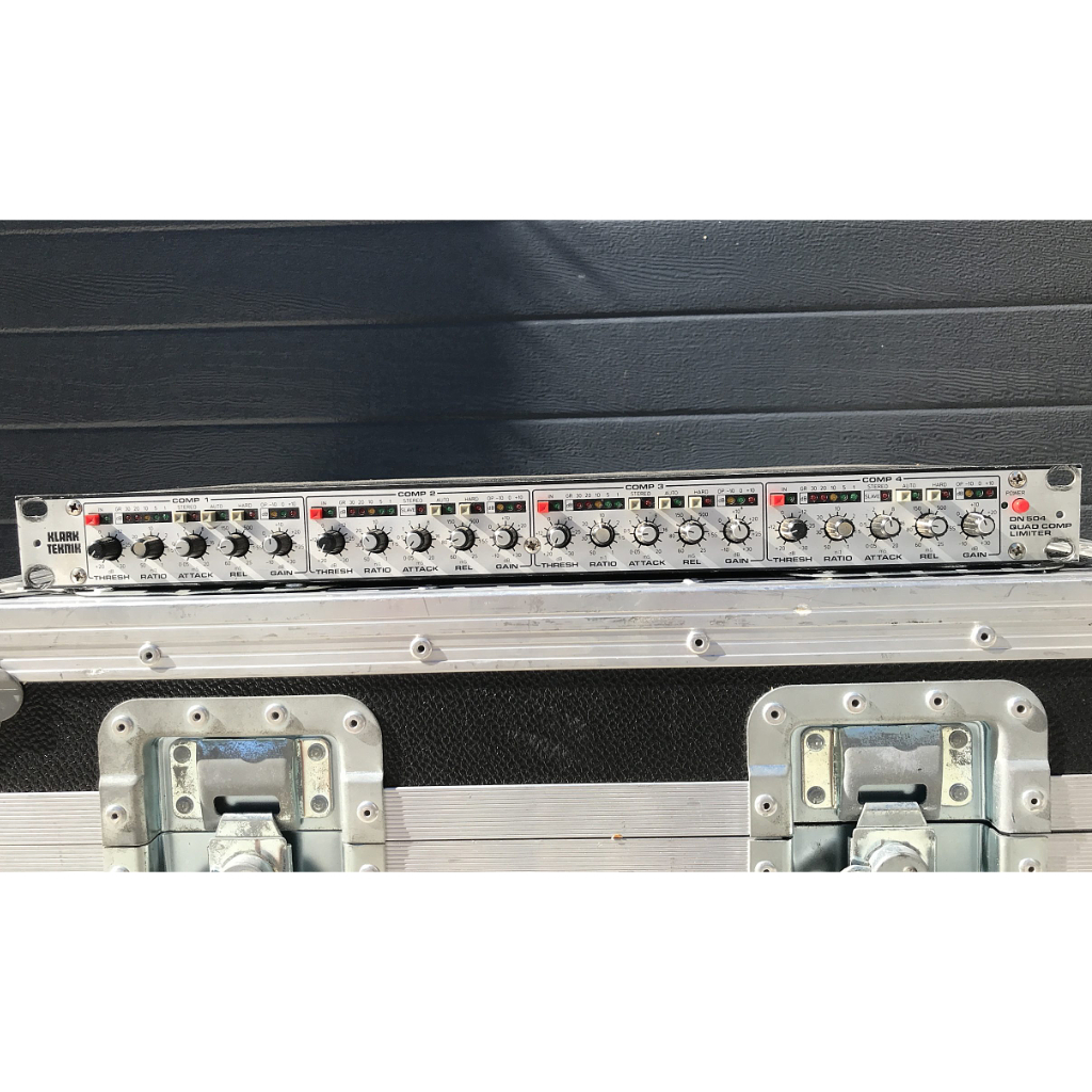 Klark Teknik DN504 Quad Compressor/Limiter