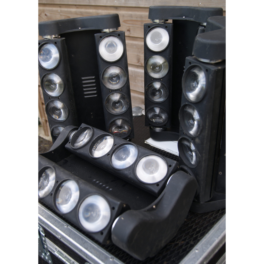 Varytec LED Arc Wave RGBW 8 x 10 W Lighting Fixtures