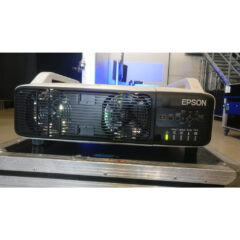 Epson EB-Z8000WU Projector