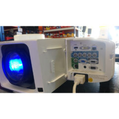 Epson EB-Z8000WU Projector