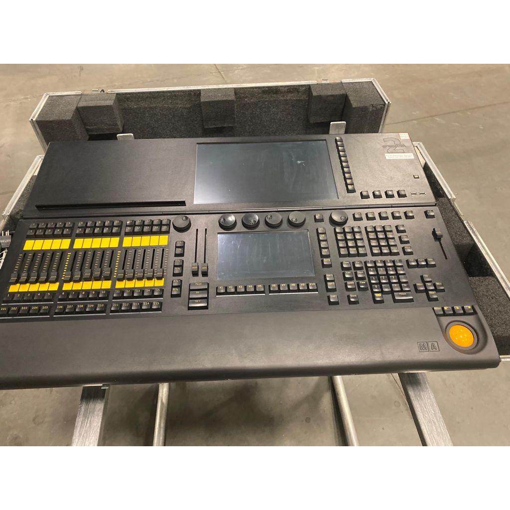 MA Lighting GrandMA2 Ultra-Light Lighting Console - 4096 channels