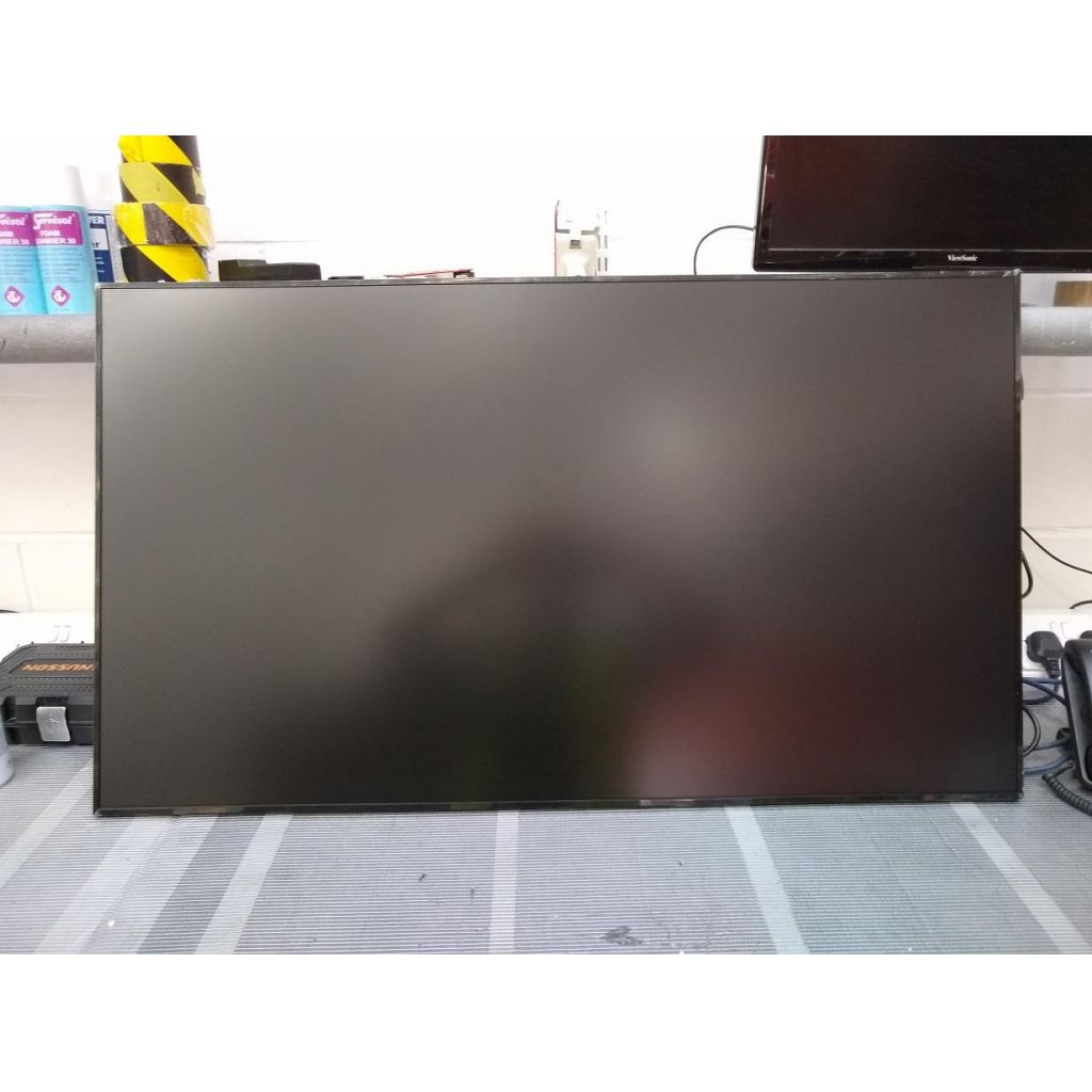 Samsung 49" QMN 4K Display