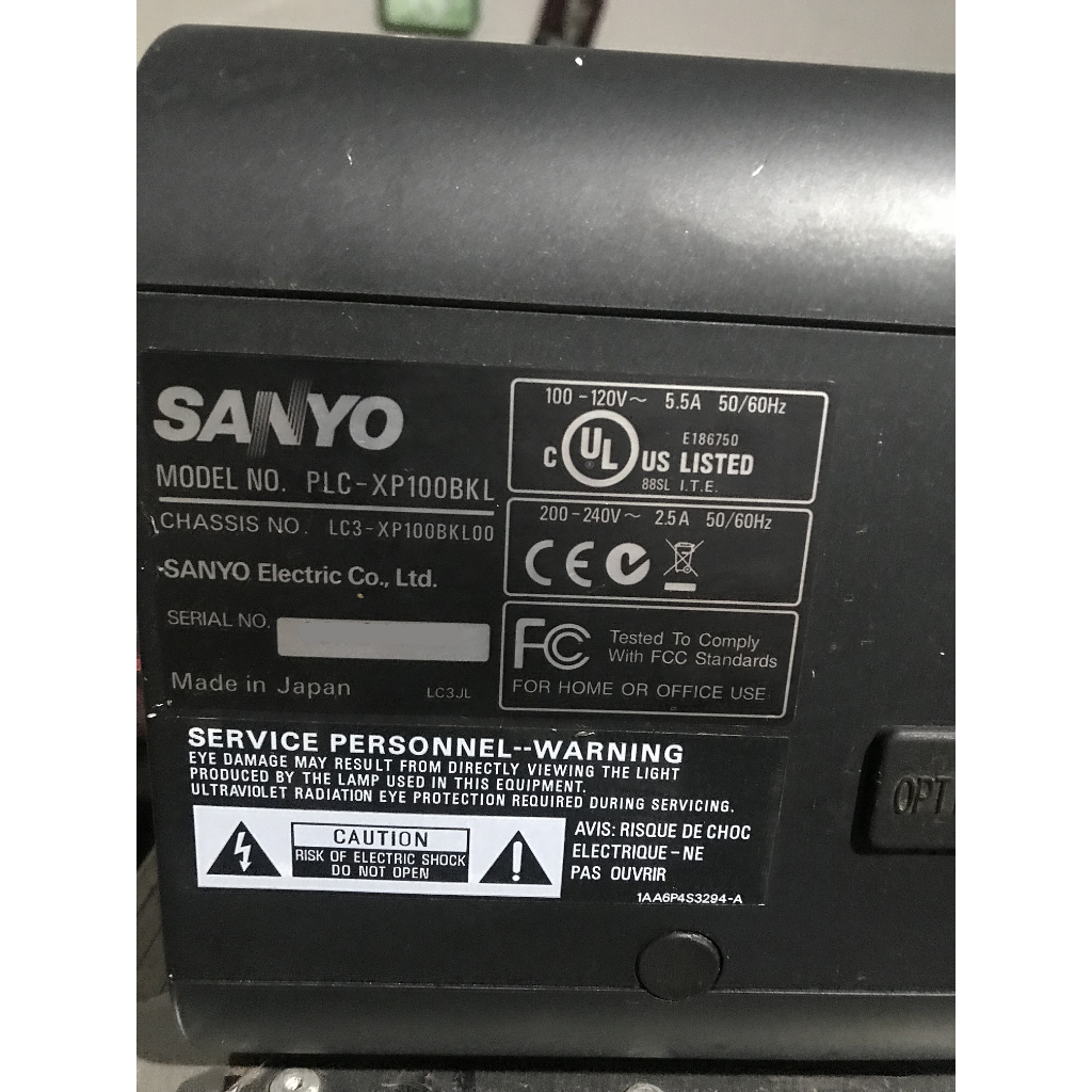 Sanyo PLC-XP100L XGA Projector