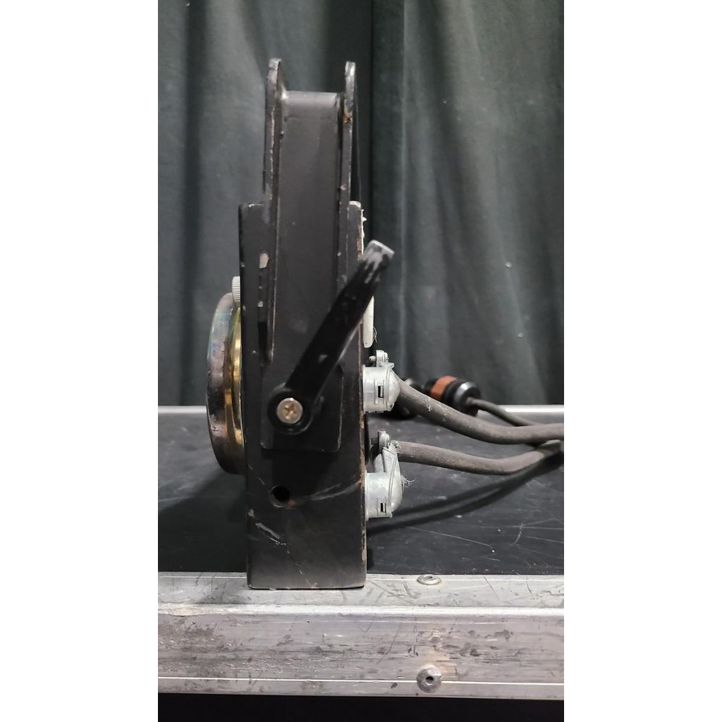 Blinder 4 Lite Linear PAR 36 Lighting Fixture