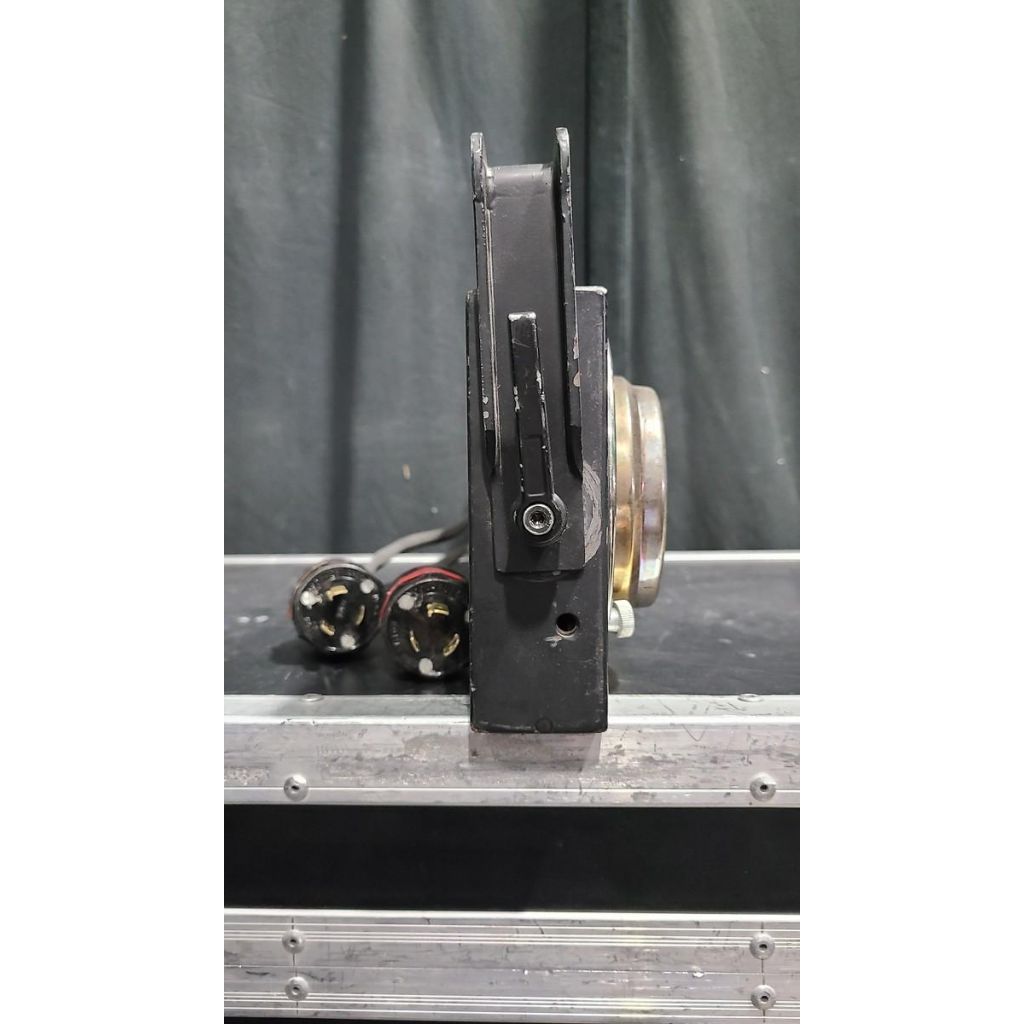 Blinder 4 Lite Linear PAR 36 Lighting Fixture