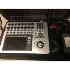 QSC TouchMix-16 Compact Digital Mixer