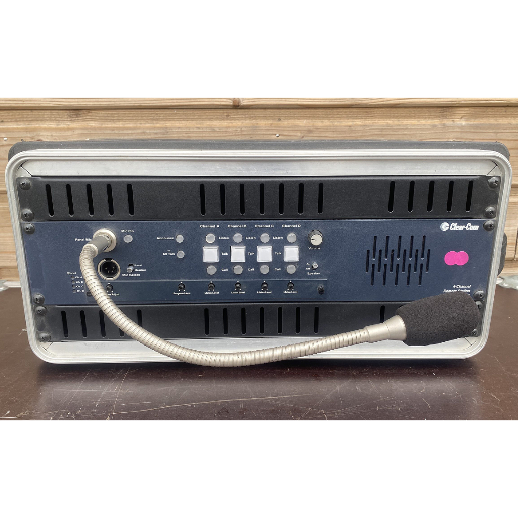 Clear-Com RM-704 4-Channel 2RU Remote Station with built-in Speaker