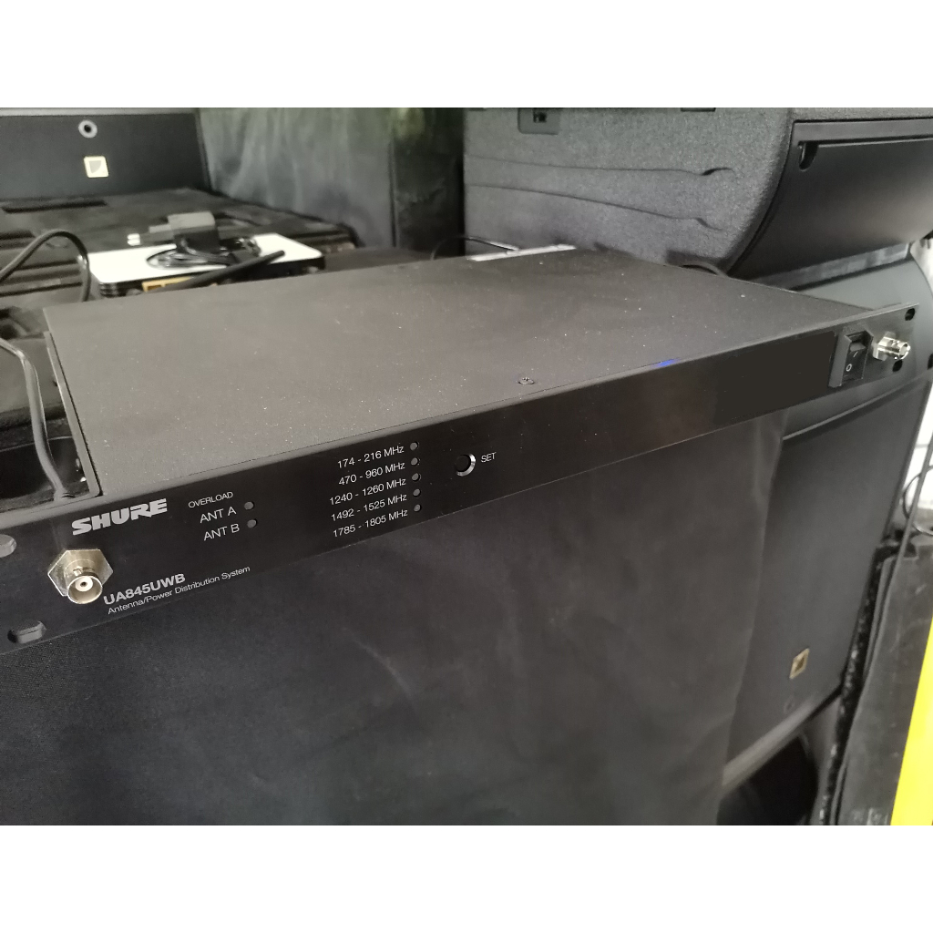 Shure UA845UWB Antenna Distribution System
