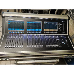 DiGiCo S31 Digital Mixing Console with D2-Rack