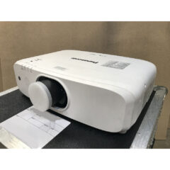 Panasonic EZ590 Projector