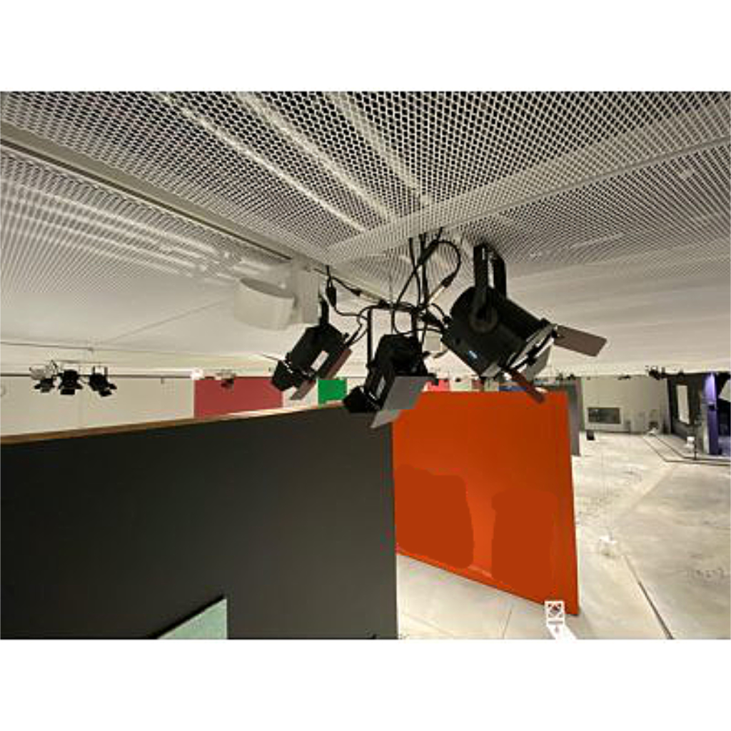 Prolights MINIECLFRFC FRESNEL 15-75° Lighting Fixtures