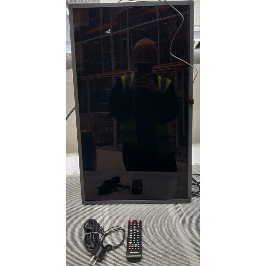 New Samsung 32" OM32H Highbright Display - LH32OMHPWBCEN