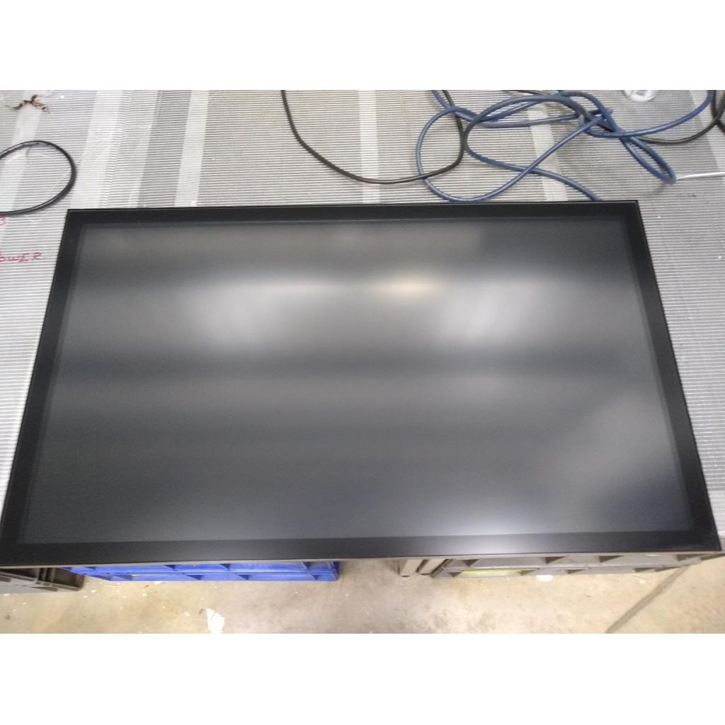 Samsung 32" PM32F Interactive Touch Display - LH32PMFXTBCEN