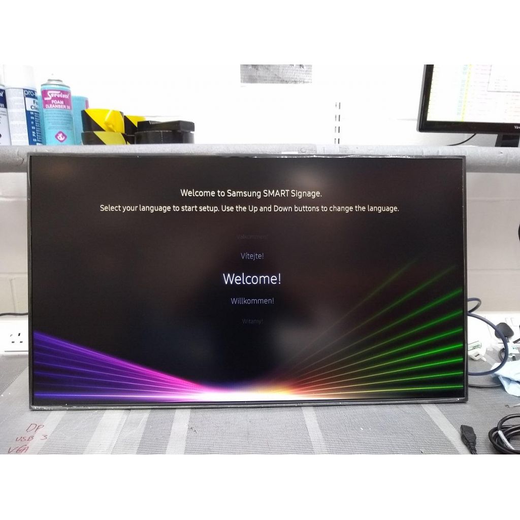 Samsung 32" PM32F Interactive Touch Display - LH32PMFXTBCEN
