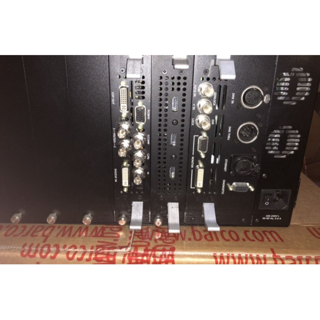 Barco DX-700 with NNI output led video processor
