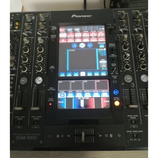 Pioneer SVM-1000 DJ Mixer