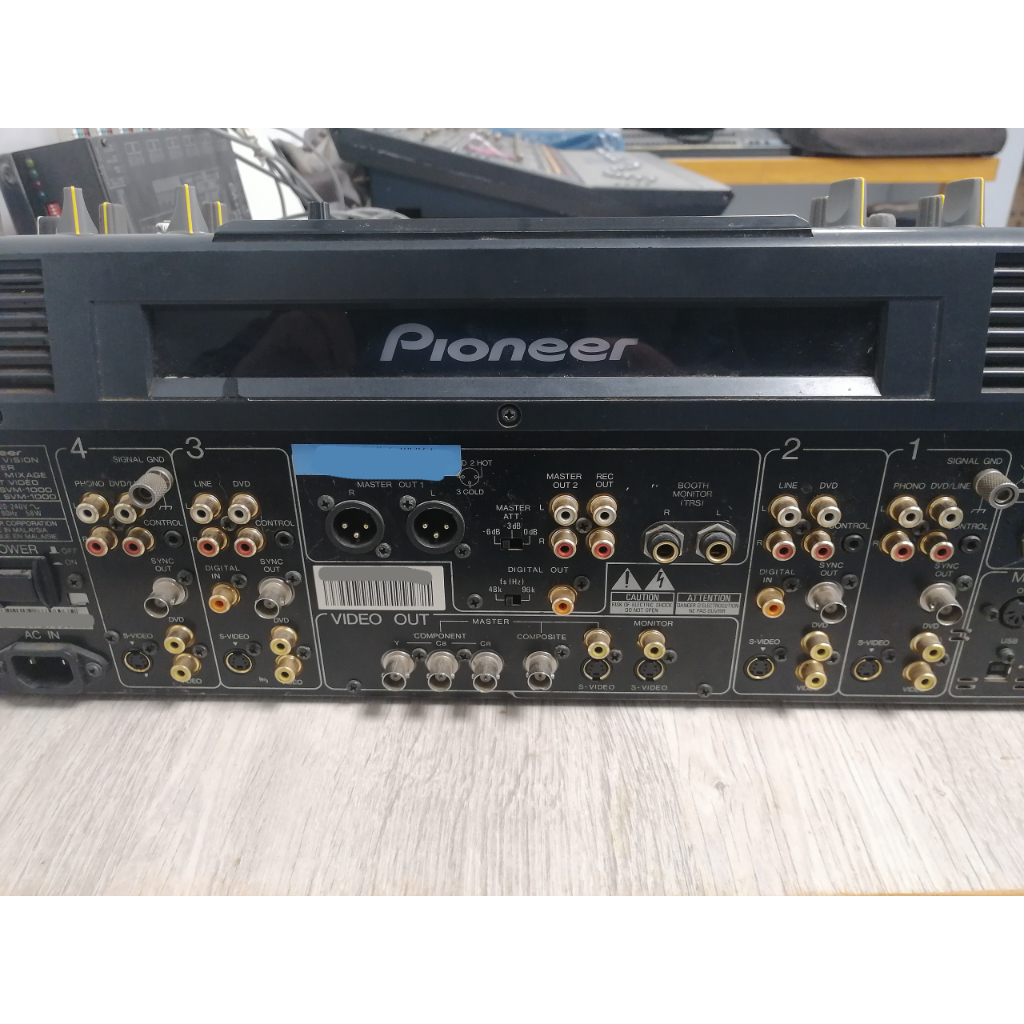 Pioneer SVM-1000 DJ Mixer