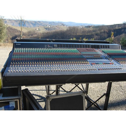 Yamaha PM5000 56CH with double power supply