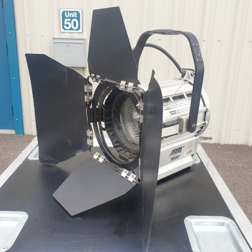 Arri 1000w Fresnel (Silver) Lighting Fixture